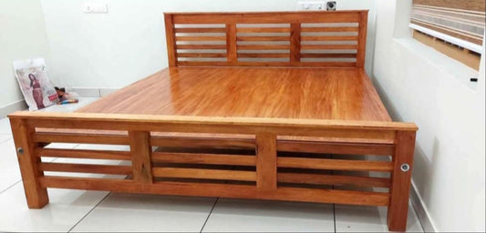 Sleek and durable Teak Queensize cot